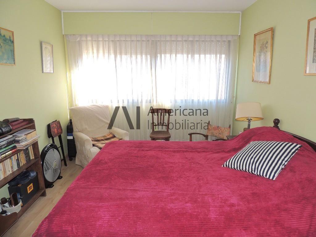 Venta | Pocitos | A Una Cuadra De La Rambla | 3 Dormitorios.