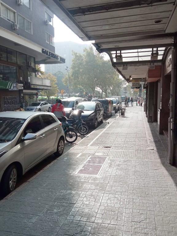 Se alquila Local Comercial en el Mejor punto, Centro