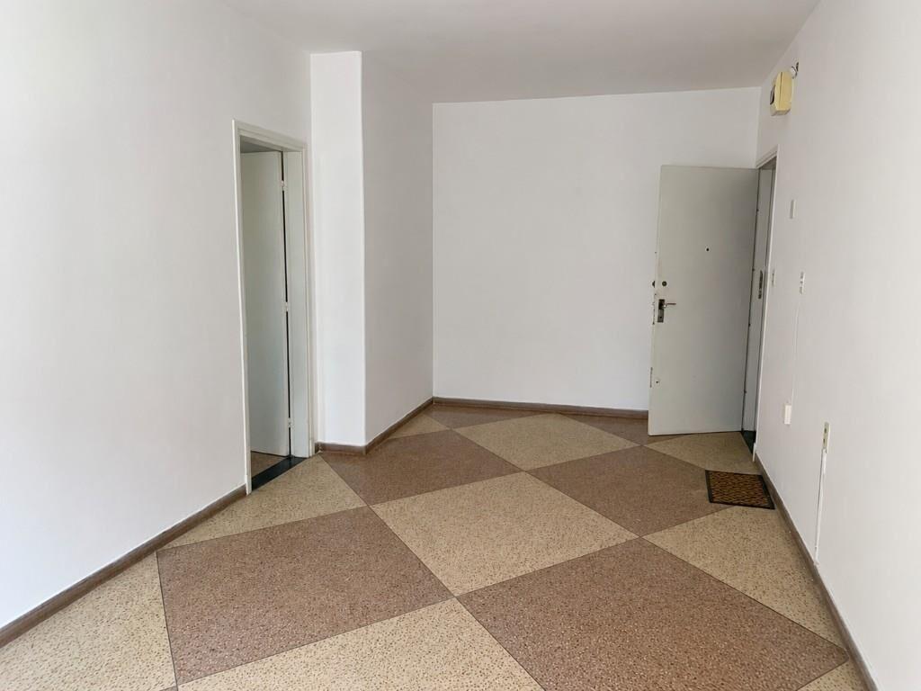 Apartamento Venta De 1 Dormitorio Al Frente TRES CRUCES