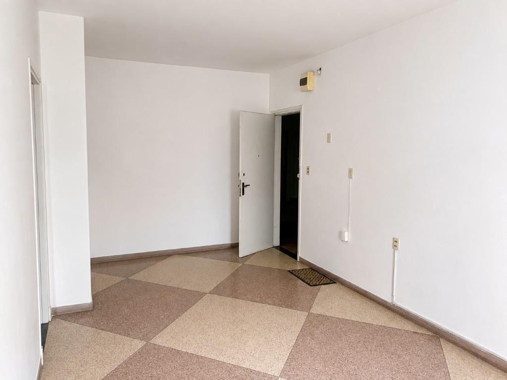 Apartamento Venta De 1 Dormitorio Al Frente TRES CRUCES