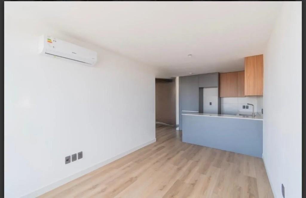 A estrenar! 8 Av. Octubre, terraza, piscina, servicios