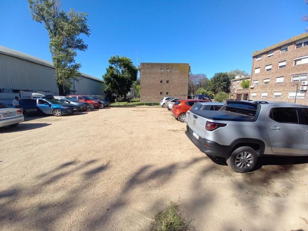 Venta U$S 60.000 y cuotas 3 dorm en Complejo Cerrado c/Estac