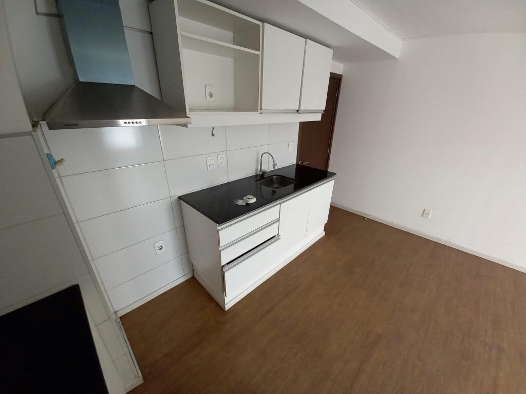 Alquilo Apto. 1 dorm. Piso Alto con amplia Terraza y Garaje
