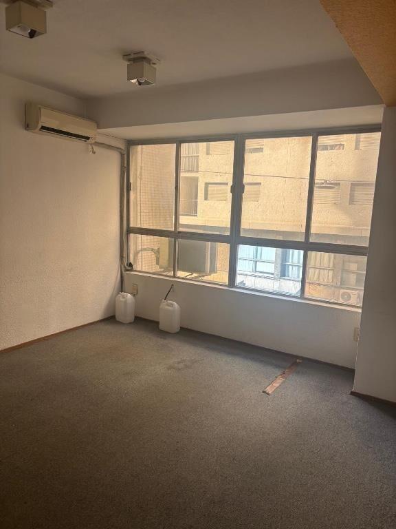 Alquiler oficina con 2 garajes Centro próx Plaza Indepencia