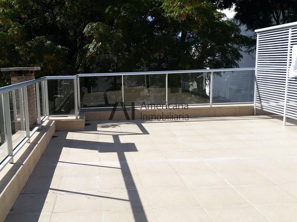 Alquiler monoambiente con garaje en Pocitos.-