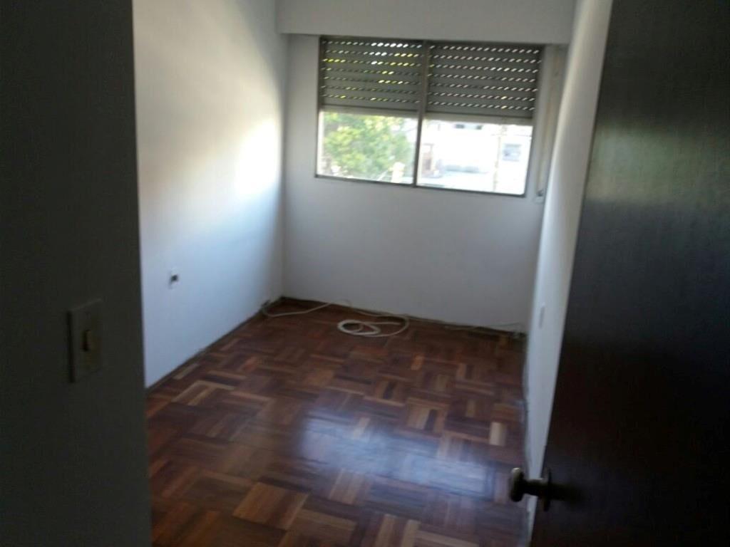¡Todo al frente ¡Gran Living comedor, 3 d c/piso de parquet!