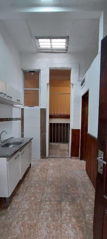 Se alquila apto 1 dormi, zona Brazo Oriental, Av. San Martin