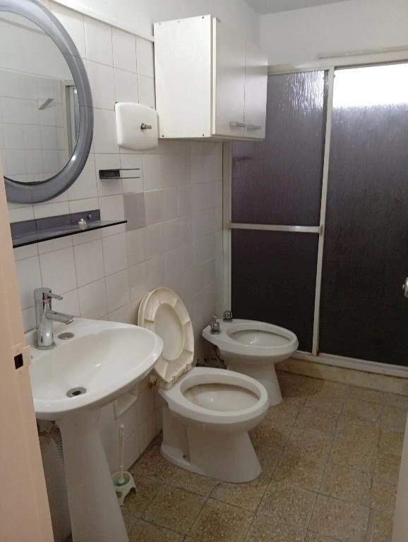 1 dormitorio centrico, con balcón, gastos comunes $2.600