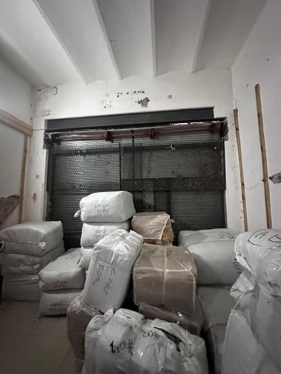 Local comercial y depósito a la venta en Barrio Reus