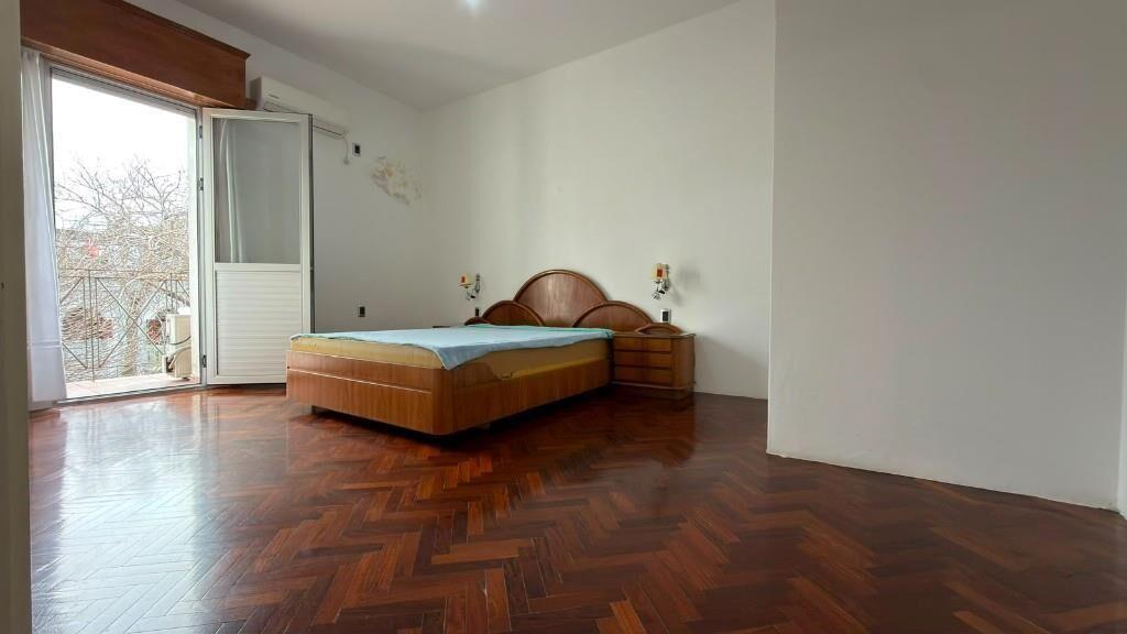 VENTA CASA 2 DORM.MALVIN CON AMPLIO GARAGE ARRASCAETA