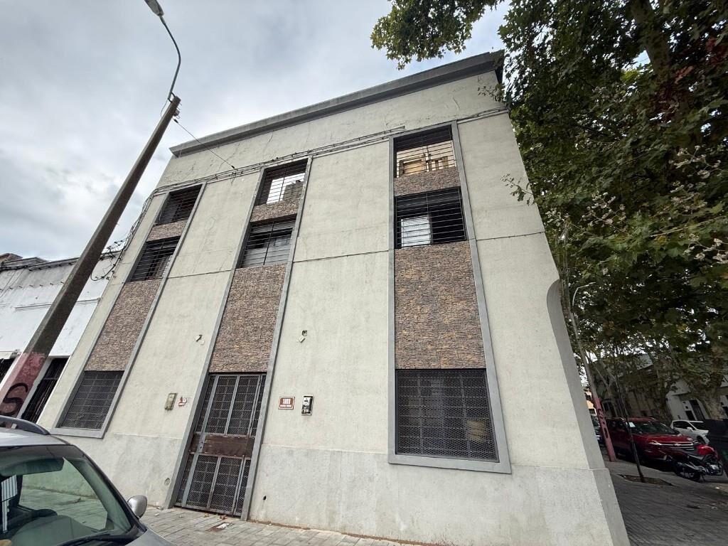 IDEAL INVERSORES! APTO DÚPLEX 1 DORM CON RENTA EN AGUADA