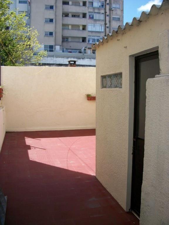 DUEÑO./NO GASTOS COMUNES. PATIO C/PARRILLERO,BALCON AL FTE.