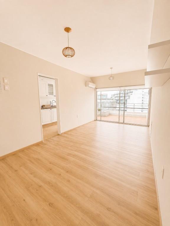 PENTHOUSE 2 DORMITORIOS / POCITOS / A UNA CUADRA DE RAMBLA