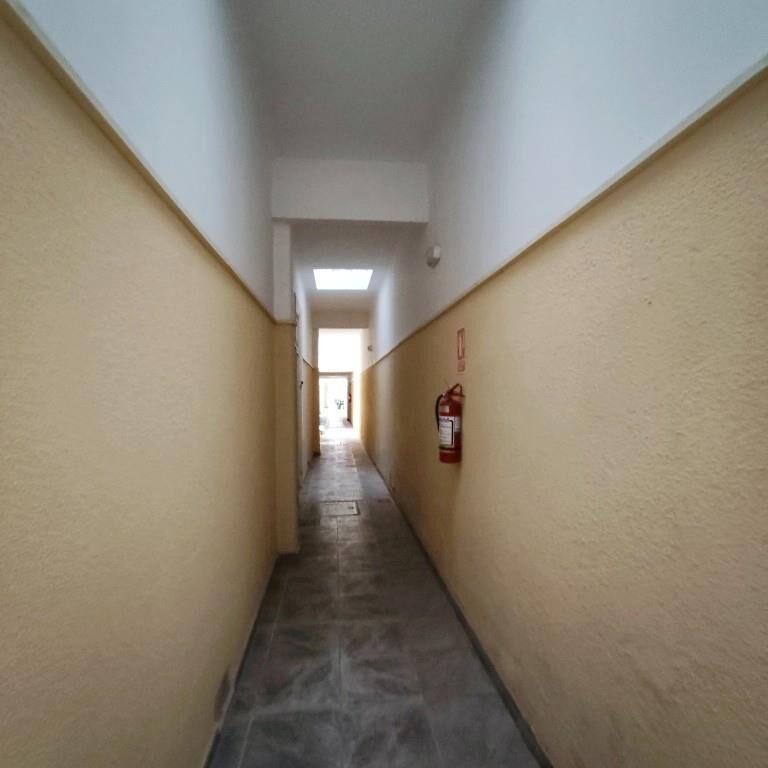 Apartamento de tres dormitorios, próximo a Facultad de Arqui
