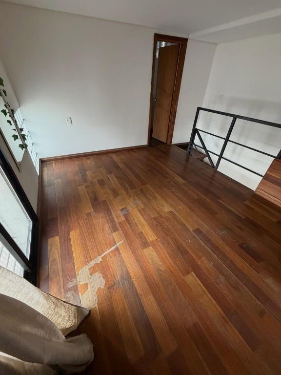 Duplex a pasos de S Martin y Millan,Gc bajisimos,impecable