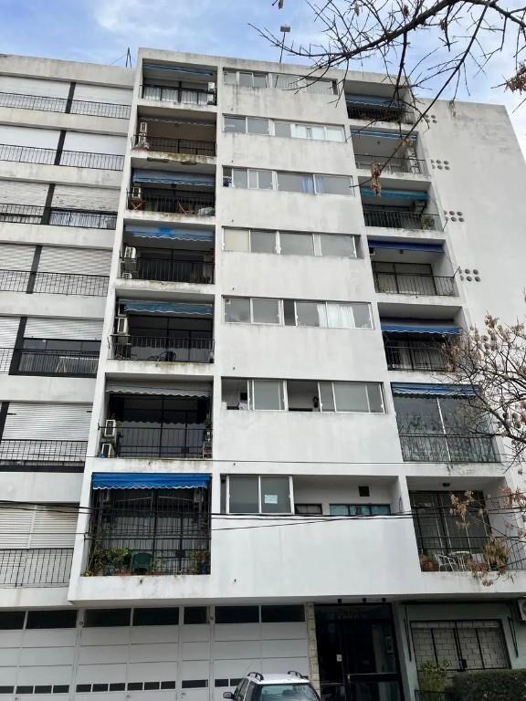 Amplio Y Luminoso Apartamento En Pocitos 2 Dormi 2 Baños