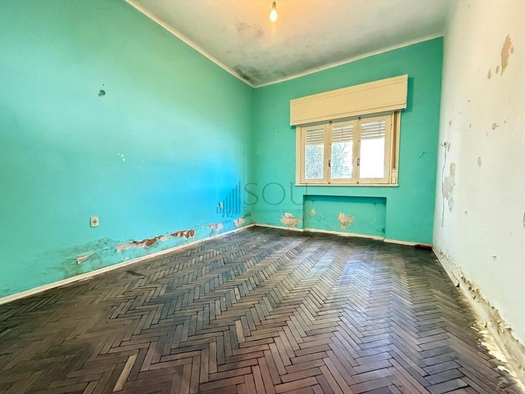 Venta casa 3 dormitorios 2 baños garaje a reciclar en Sayag