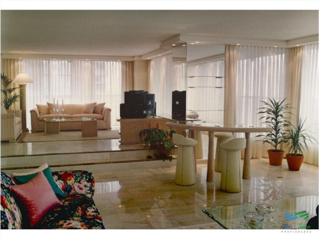Apartamento en Mansa, 3 dormitorios *