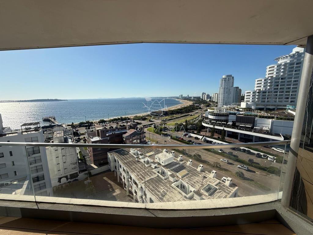 Alquiler de apartamento 4 ambientes - Peninsula, Punta del
