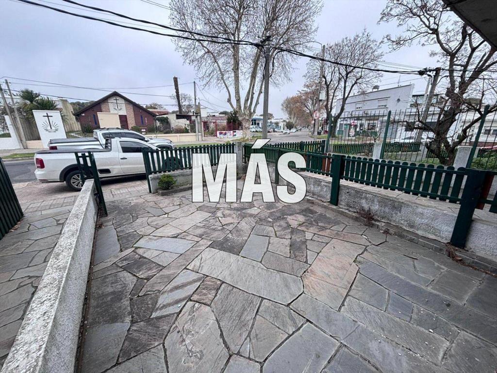 Casa Alquiler Patio Belvedere Montevideo iMas.uy MC...
