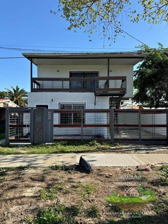 Alquiler de Hermoso apartamento tipo casa en Sayago!
