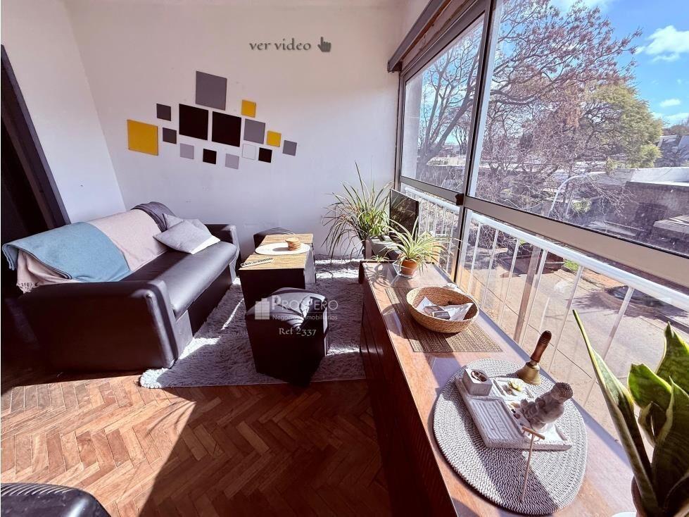 2337 venta apto 2 dorm Buceo c/balcon