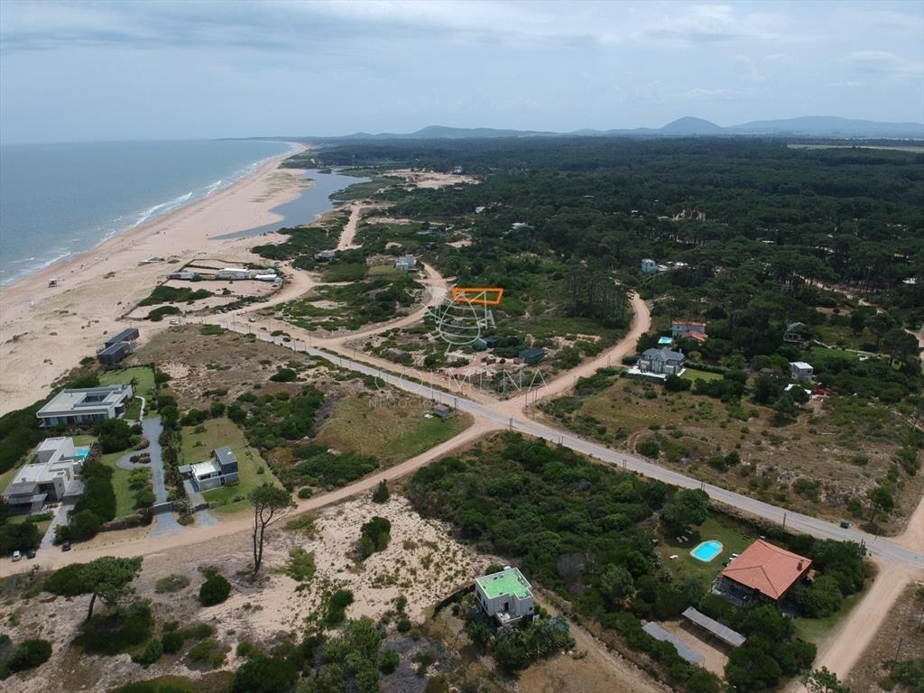Oportunidad en Chihuahua terreno 1055 m2 a 100 de