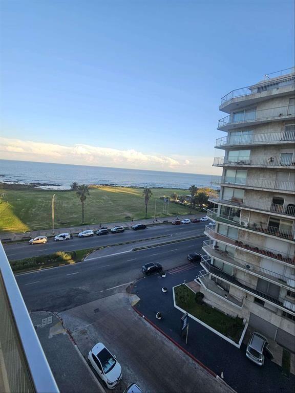 Exclusivo apartamento en alquiler en la Rambla de Punta Car