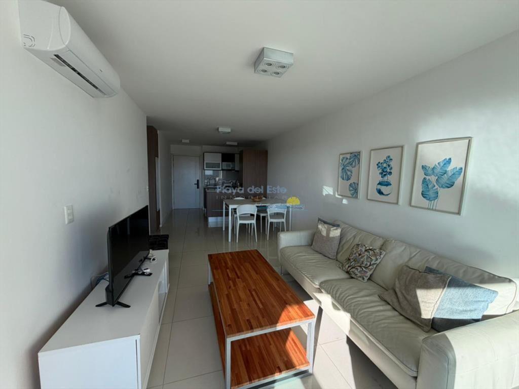 Apartamento en alquiler anual de 1 dormitorio en