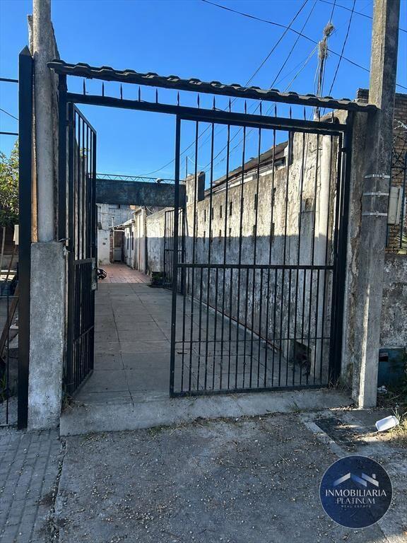 Casa en venta c/ cochera en Unión