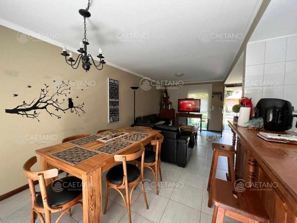 VENTA CASA EN COMPLEJO CON PISCINA PUNTA DEL ESTE