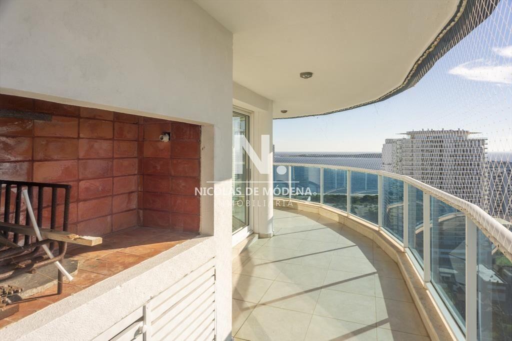 Se vende apartamento en Mansa, de 3 dormitorios