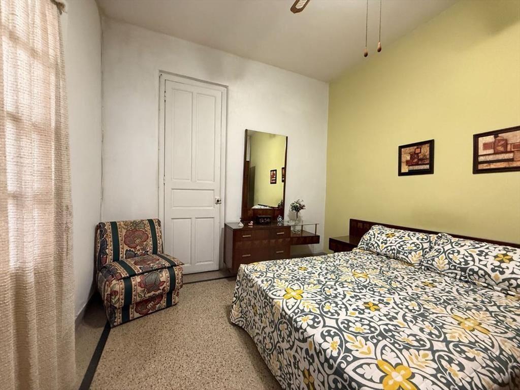 VENTA DE CASA EN EL CERRO DE 3 DORMITORIOS PATIO