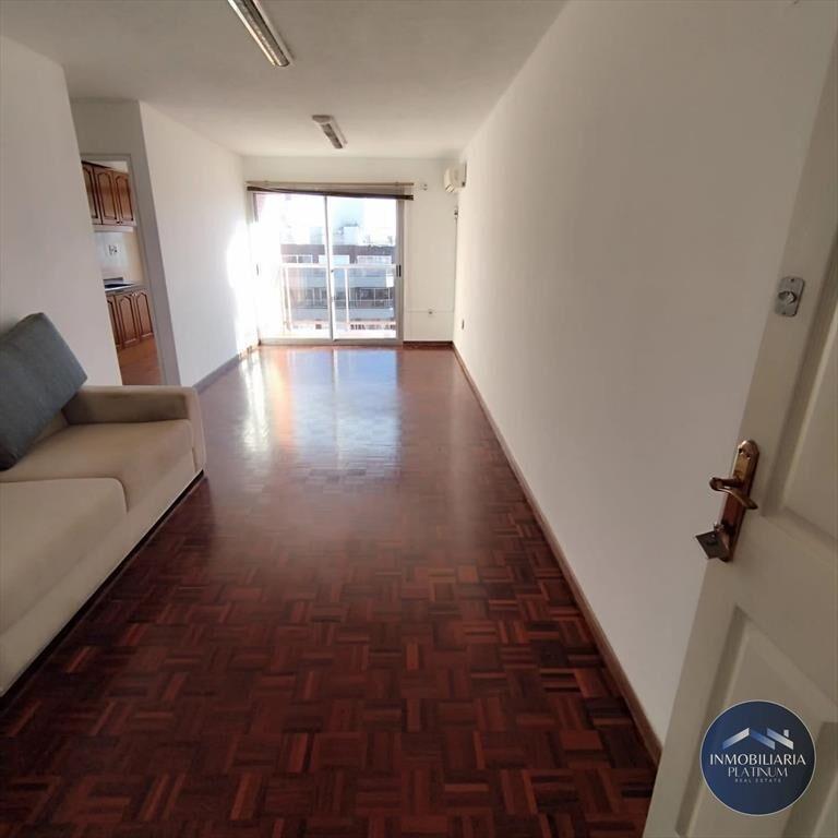 Apartamento en alquiler c/ cochera en Pocitos