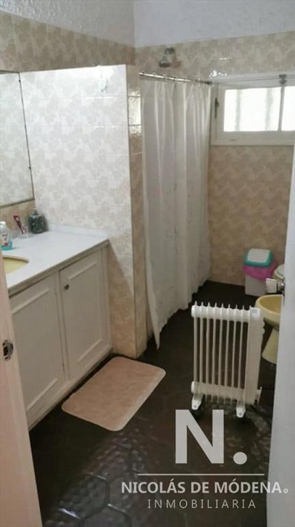 Venta, casa en cantegril con piscina y muy lindo parque
