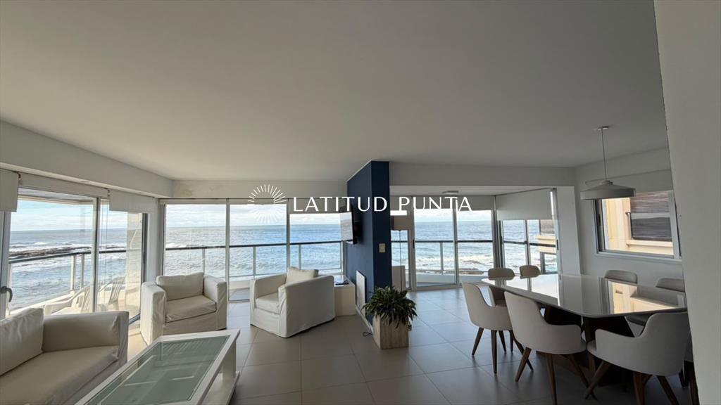Apartamento 3 dormitorios. Península