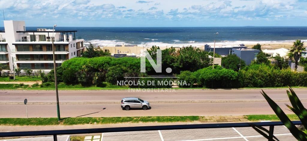 Apartamento de 2 dormitorios en venta y alquiler Anual, Man