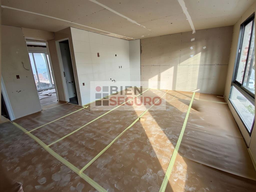 Reciclaje. Apartamento de 1 dormitorio, en venta en La Come