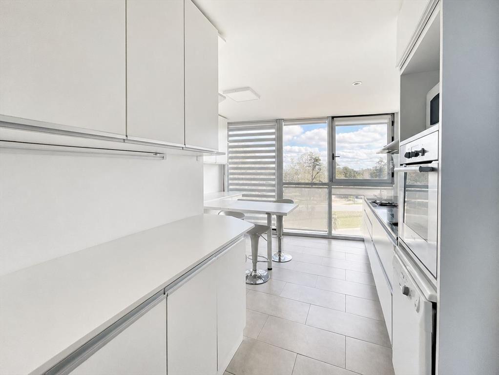 Venta de apartamento en La Barra frente al mar