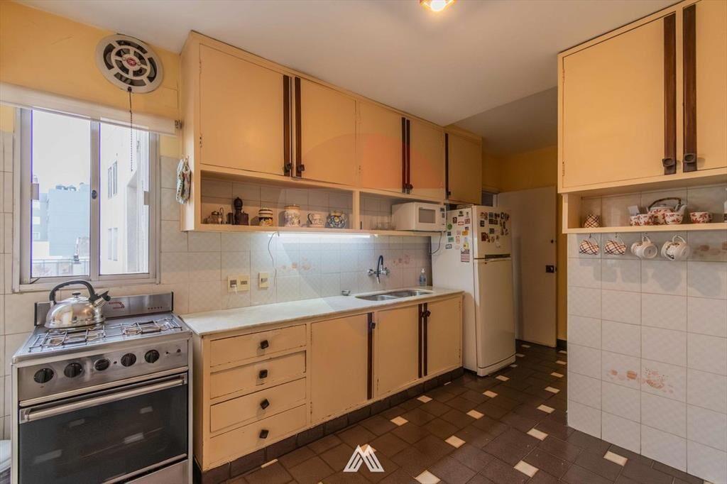 VENTA APTO 3 DORM+SERVICIO, GARAJE PISCINA POCITOS