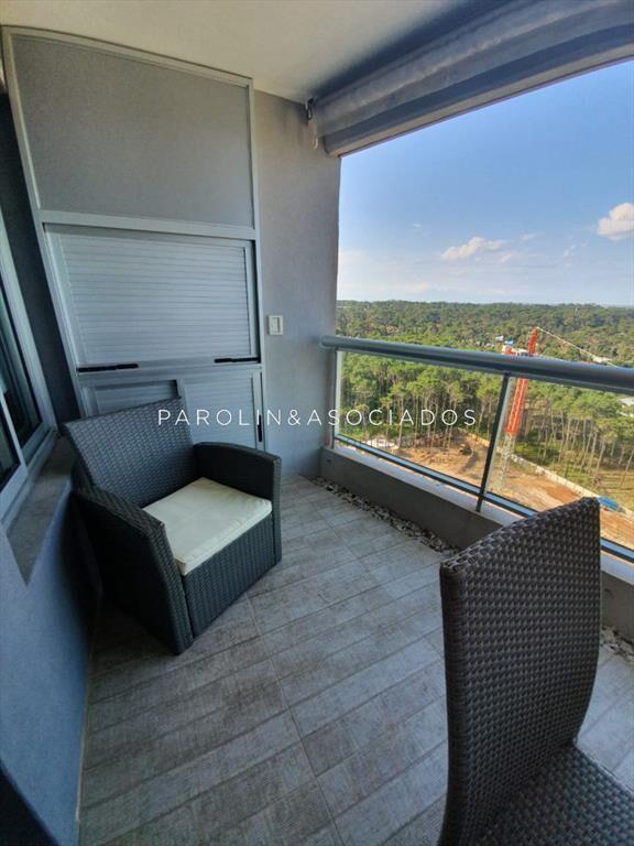 Hermoso apartamento en venta en Look Tower, Punta del Este.