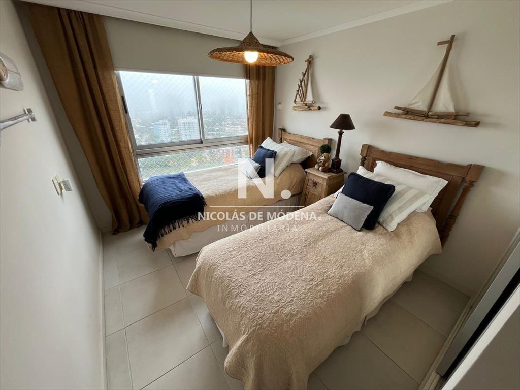 Encantador apartamento en Roosevelt, a solo 300