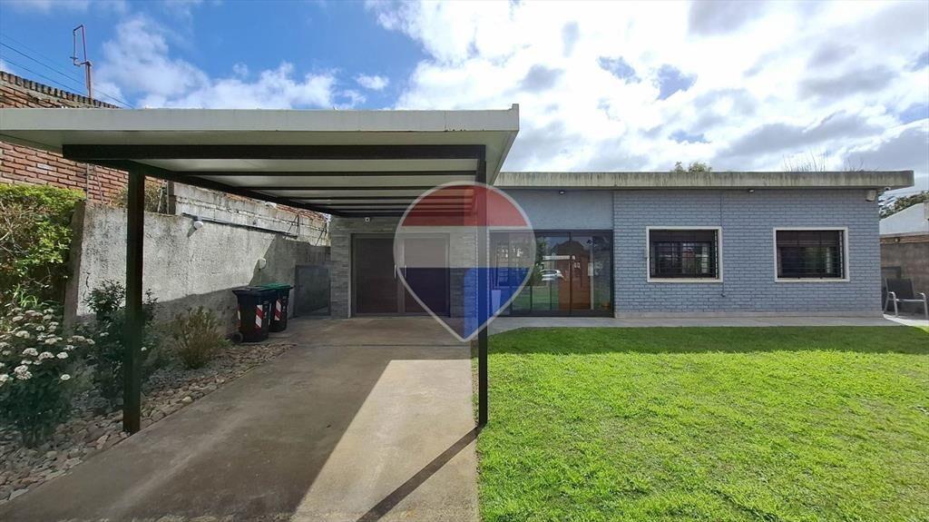 VENTA CASA LOMAS SOLYMAR SUR GRAN JARDIN BARBACOA