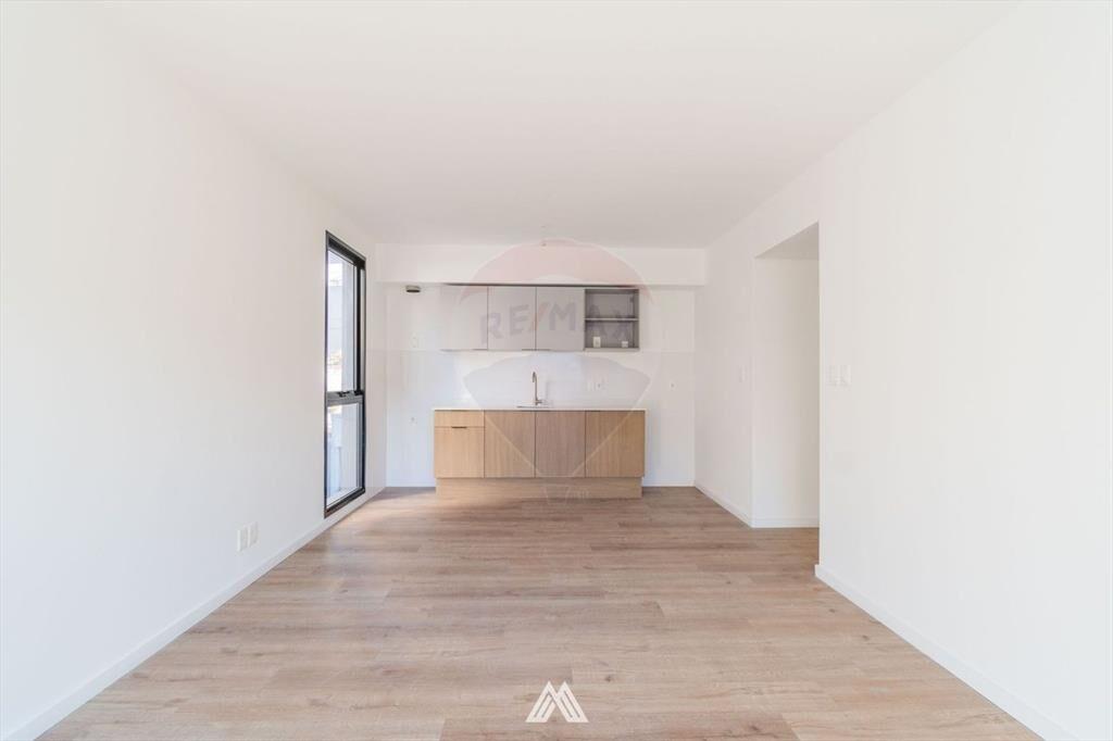 VENTA APTO 2 DORMITORIOS Y PATIO 3 CRUCES ESTRENAR