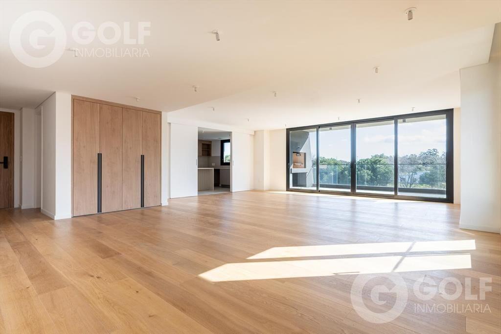 Venta o alquiler de apartamento 4 dormitorios TRENTO