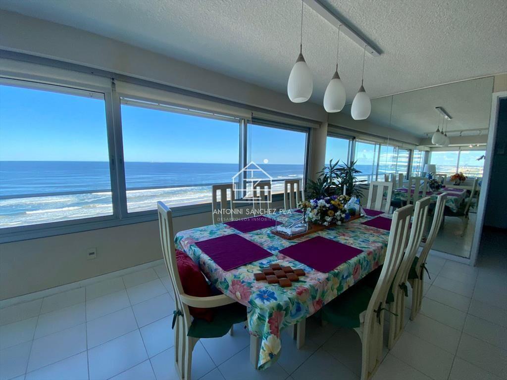 Apartamento en alquiler temporal, de 3 en playa