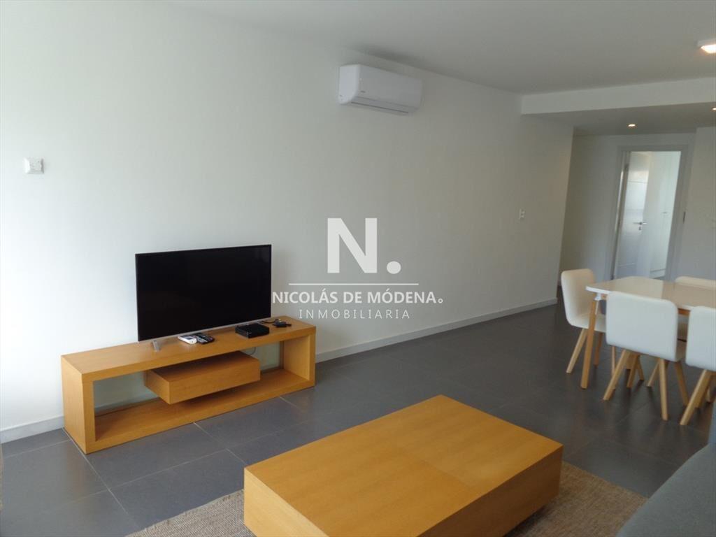 Apartamento en venta de 2 dormitorios, Edif. Del