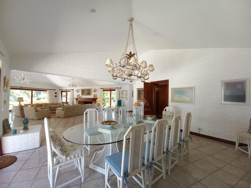 Alquila gran casa de 5 dormitorios en Playa Mansa, Punta de