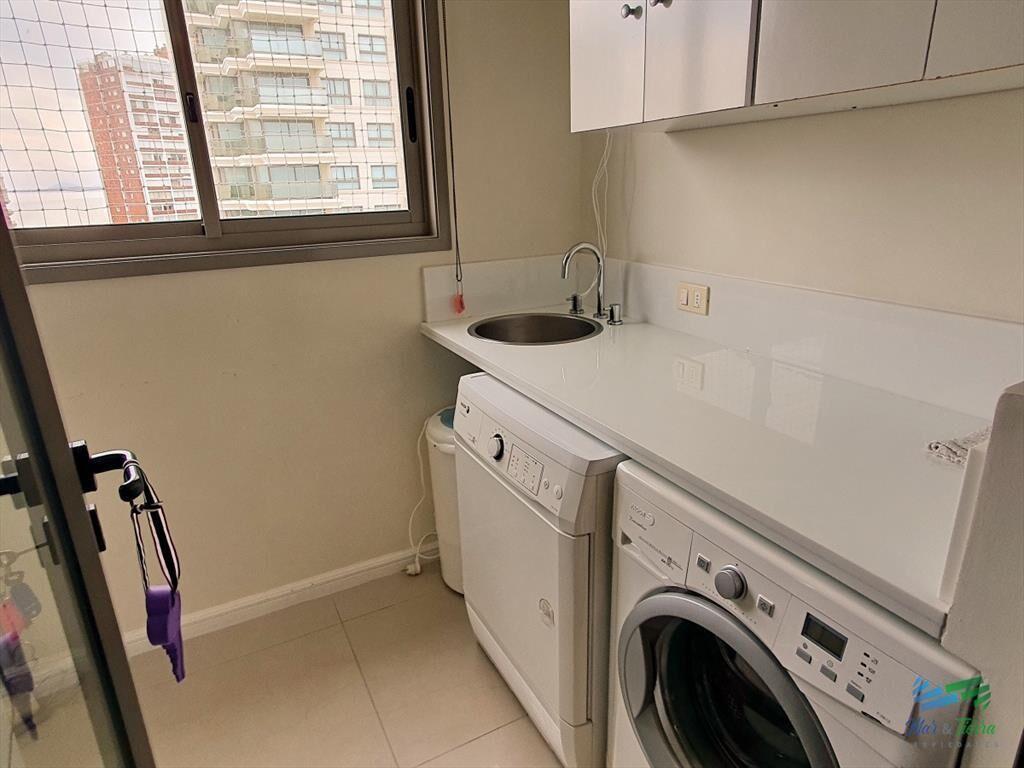 Vendo apartamento 3 dormitorios en Torre primera