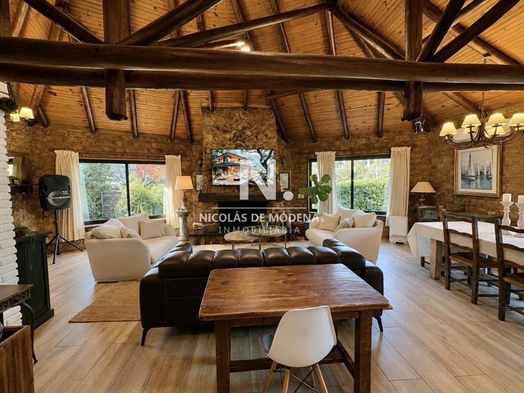 CASA EN VENTA EN PINARES